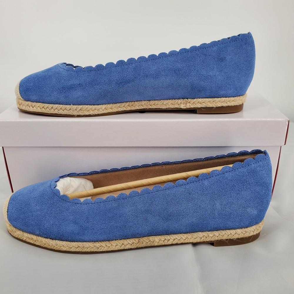 Isaac Mizrahi Live Women 8 Coastal Blue Suede Scalloped Espadrille Flats A491482